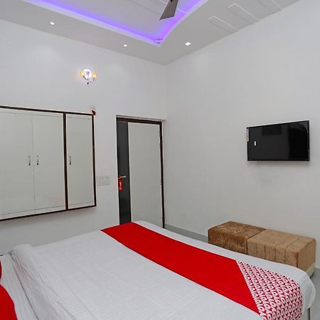 Hotel Rest Palace Agra  Εξωτερικό φωτογραφία
