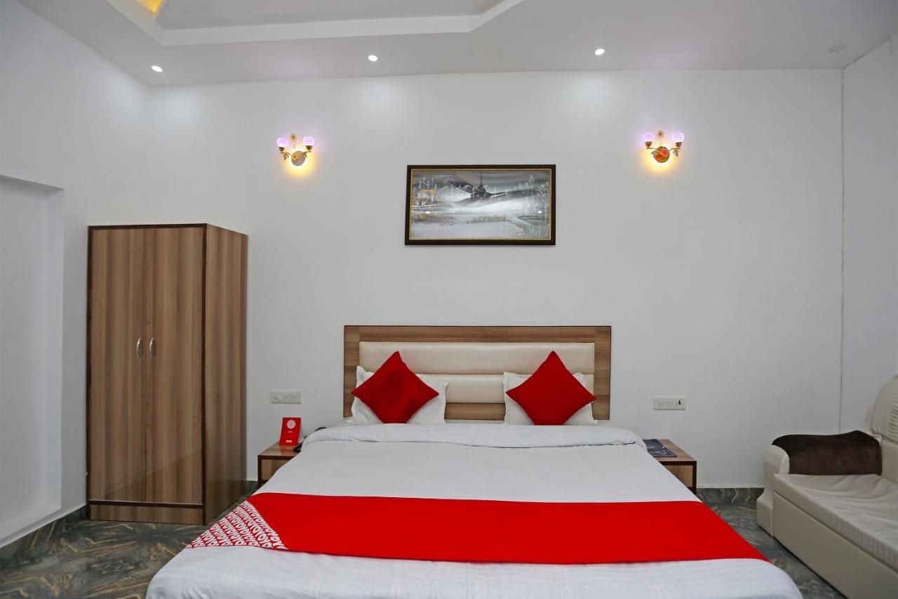 Hotel Rest Palace Agra  Εξωτερικό φωτογραφία