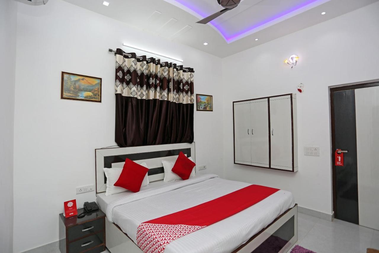 Hotel Rest Palace Agra  Εξωτερικό φωτογραφία