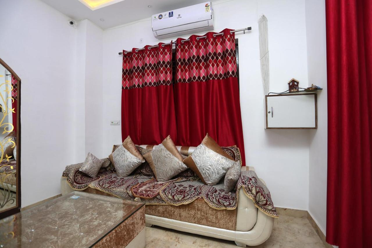 Hotel Rest Palace Agra  Εξωτερικό φωτογραφία