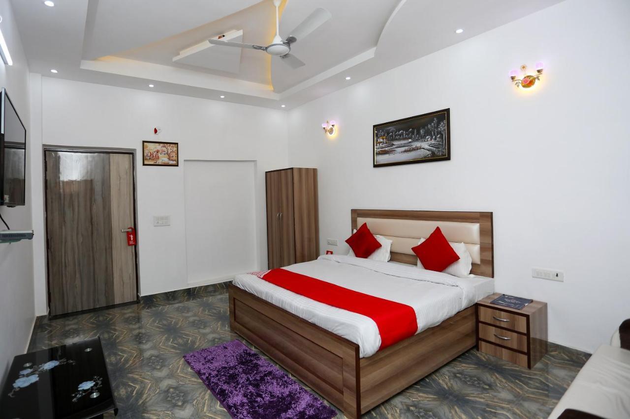 Hotel Rest Palace Agra  Εξωτερικό φωτογραφία